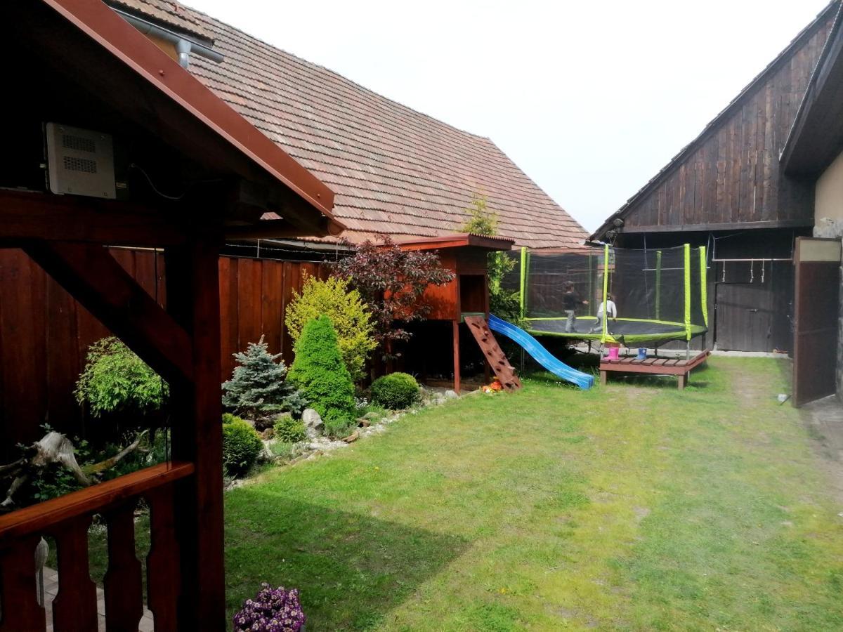 Apartman Trstinka Trstene Bagian luar foto